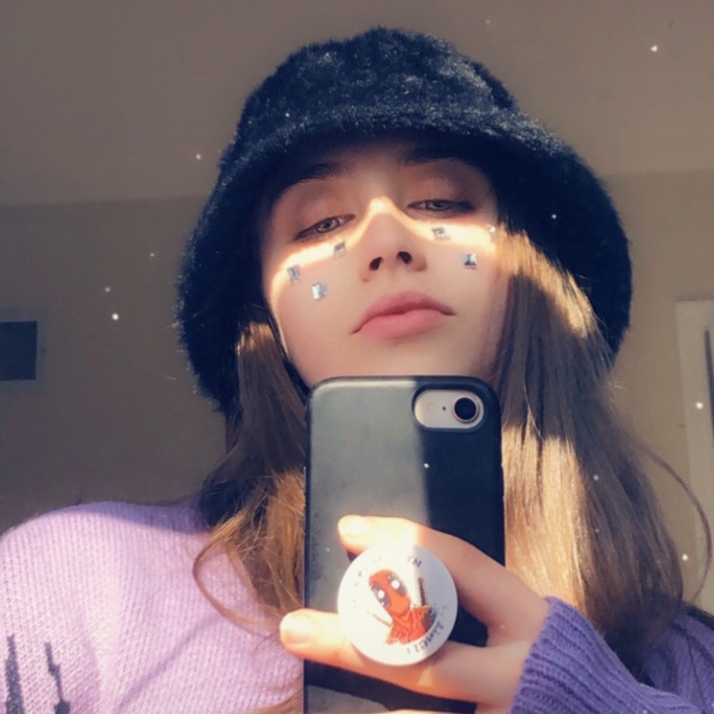 Meet your Posher, Riley